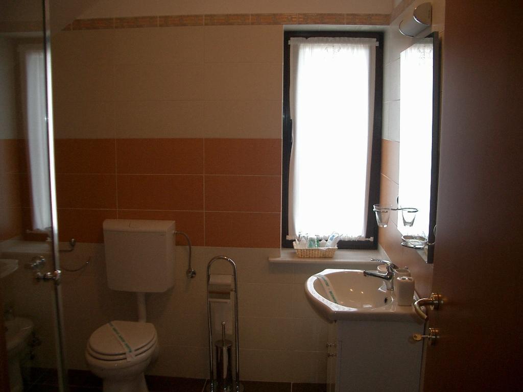 Pensiunea Funivia Săcele エクステリア 写真